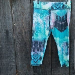 Evolution and Creation crop leggings